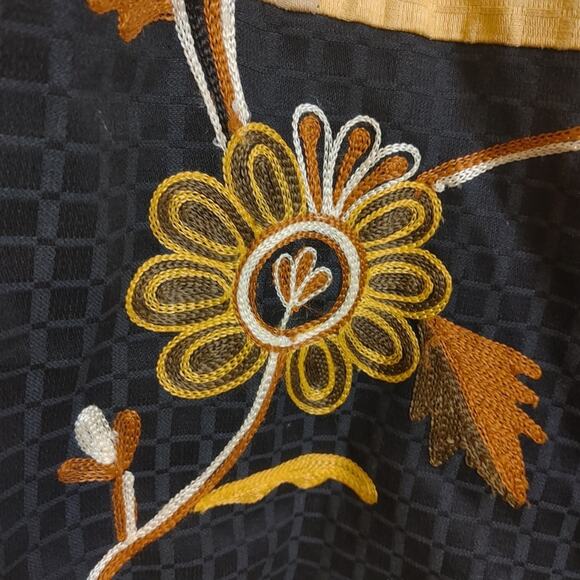 Indigo Moon Size 1X Cotton Patchwork Vintage Embroidery Wooden Buttons Neutral - Picture 4 of 10